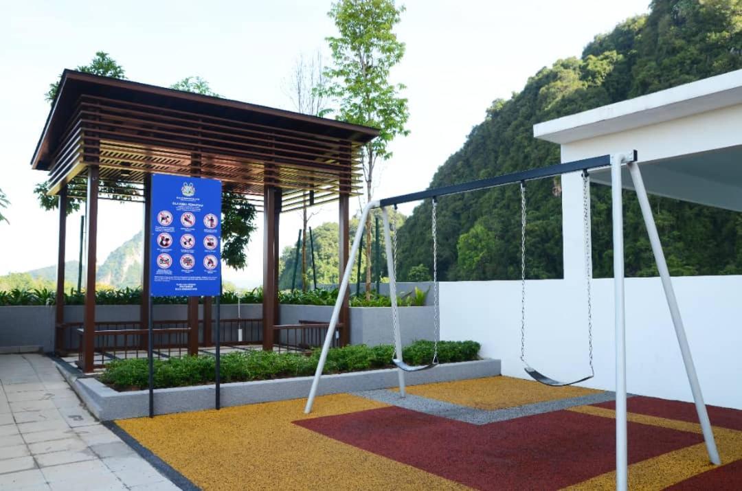 Pangsapuri Hotspring 2 1910 With Theme Park View And Netflix 6 Pax Ipoh