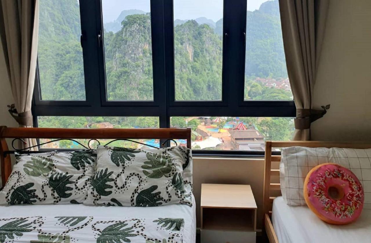 Hotspring 2 1910 With Theme Park View And Netflix 6 Pax Ipoh