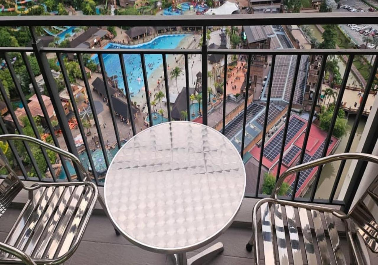 Hotspring 2 1910 With Theme Park View And Netflix 6 Pax Pangsapuri *